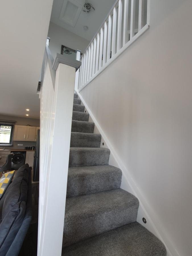 N0 2 Greystones Clock Tower Lodge Leap Экстерьер фото