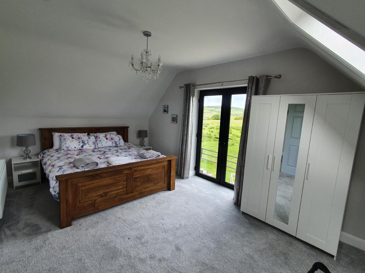 N0 2 Greystones Clock Tower Lodge Leap Экстерьер фото