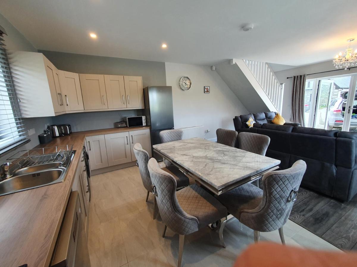 N0 2 Greystones Clock Tower Lodge Leap Экстерьер фото