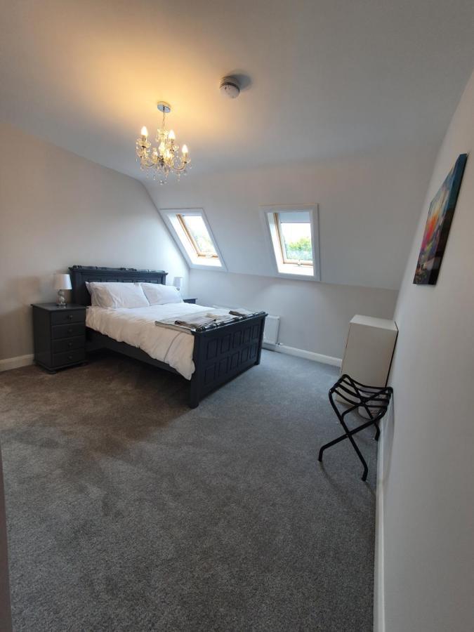 N0 2 Greystones Clock Tower Lodge Leap Экстерьер фото