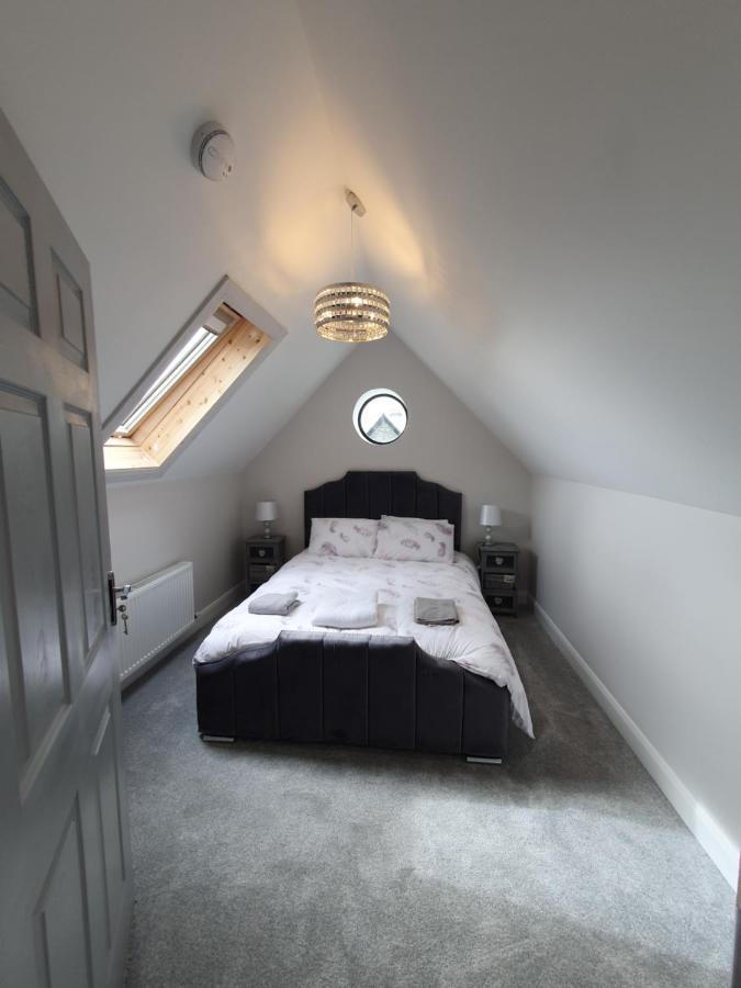 N0 2 Greystones Clock Tower Lodge Leap Экстерьер фото